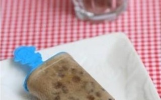 自制甜瓜冰棍的制作方法（如何用简单的步骤制作出美味的甜瓜冰棍）