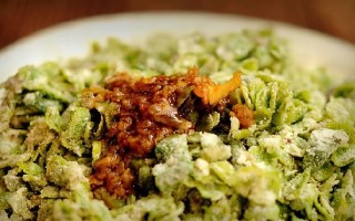 如何以蒸榆钱子制作美食？（探寻蒸榆钱子的饮食奇妙）