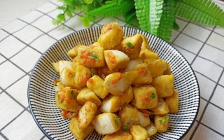 阳光炒馒头，美味又有趣（独特创意，让你爱上炒馒头）