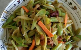 家常小炒芸豆五花肉（美味又下饭，学会它，让你做出别样好菜）