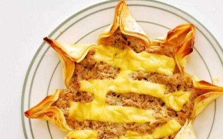 手工制作美味的传统太阳饼（传承中华美食文化，品尝古老传统味道）