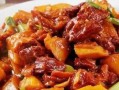 白萝卜炒酱肉的做法（爽口营养的酱肉菜谱）