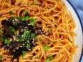 美味可口的鱼籽拌面（传统美食融合现代元素，让你一尝难忘的味道）