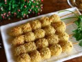 油炸稣皮鹌鹑蛋，香酥可口的美味佳肴（用稣皮和鹌鹑蛋做的油炸美食，让你欲罢不能）