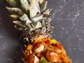 夏日清爽菠萝饭（以虾仁为主的美味佳肴）