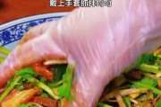 青瓜胡萝卜拌猪肚——清爽美味的夏日佳肴（健康美食的制作方法，让你健康吃出好身体）