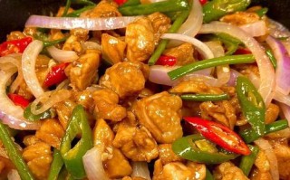 香辣紫苏炒粉肠的制作方法（用紫苏和辣椒让粉肠更加美味）