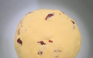 枣糕普通面粉版的制作方法（健康美味的家常小点心）