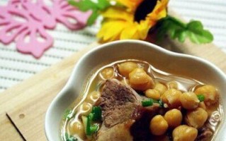 用鹰嘴豆花生米煲猪肚汤，暖身过冬（传统汤品加入新元素，让味蕾大赞！）