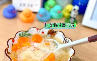轻松做出美味水果银耳露（以新鲜水果和银耳为主材，营养健康，甜而不腻）