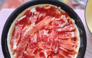 如何制作美味的奥尔良猪肉披萨