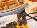美味的紫菜肉丸子面（用新鲜紫菜和嫩猪肉打造的绝佳搭配）