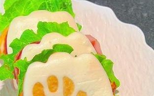 猪排迷你小汉堡的制作方法（美味可口的迷你小汉堡，瞬间抓住你的味蕾）