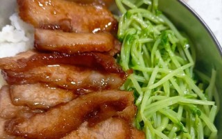 薄荷蜜汁叉烧小排制作秘籍（传统美食融入新元素，让味蕾体验前所未有的口感）