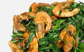鲜虾炒韭菜的美味制作（用新鲜虾和嫩绿韭菜打造无法抗拒的味蕾盛宴）