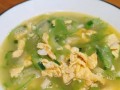丝瓜紫菜香菇蛋汤，清爽美味又健康！（美食家分享，健康生活从一碗汤开始）