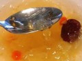 桃胶皂角米红薯燕窝羹的制作方法（营养丰富、滋补健康的冬季美食）