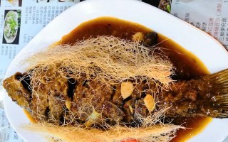 炸大鲤鱼的绝佳做法（口感鲜美，外酥里嫩，营养丰富）