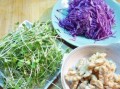 桃仁香椿苗的制作方法（教你轻松制作桃仁香椿苗，味道鲜美，营养丰富）