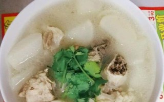 健康养生，筒子骨白萝卜汤的制作方法（营养丰富，养生佳品，白萝卜汤的独门制作技巧）