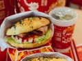如何制作美味的洋葱圈煎蛋（教你轻松掌握制作技巧，美味不容错过）