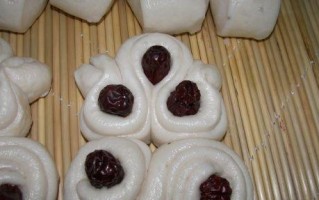 枣花馒头的制作方法（传统工艺，健康营养，口感独特）