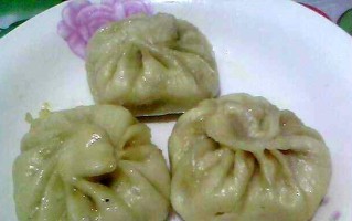 一口咬下鲜香十足，以西葫芦肉包子的制作方法（自制包子，营养更健康；）