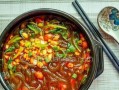 做肉糜酸辣粉的秘诀（教你如何在家做出道地的肉糜酸辣粉）