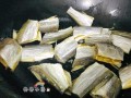 咸鱼干的制作方法（用咸鱼干做菜，让你的味蕾上瘾）