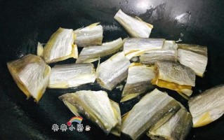 咸鱼干的制作方法（用咸鱼干做菜，让你的味蕾上瘾）
