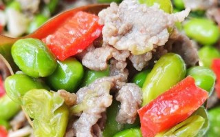 清炒毛豆，清新夏日的美味（怎样清炒毛豆让它更美味）
