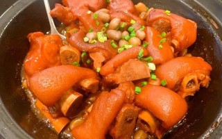 手把手教你用玉米烧制鲜香猪蹄（15个步骤轻松做出美味猪蹄）