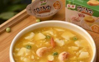 家常美食——鲜虾黄金羹（妙手烹出的滋味佳肴，让人垂涎欲滴）