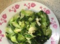 如何做出美味的油泼上海青（学习制作方法，享受美食盛宴）