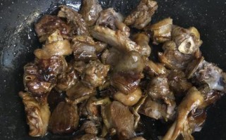品尝秋日美味（秋日味蕾盛宴，营养丰富的家常美食）