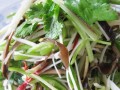 美食之旅（让你秒变大厨的绝技！洋葱老虎菜的全套制作教程）