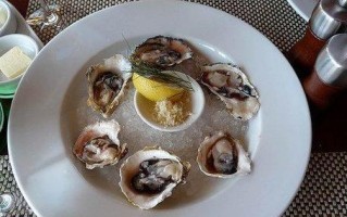 白葡萄香料酒的制作方法（从选材到成品，全面解析白葡萄香料酒的制作）