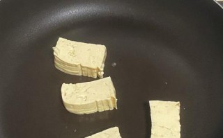 健康美味，小青菜炒豆腐干（用小青菜与豆腐干的完美搭配，为味蕾带来全新体验！）
