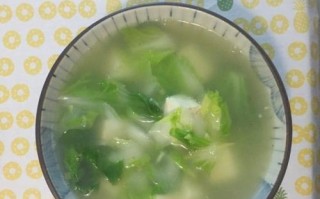 一碗清香的香菇小白菜鸡蛋汤（以素食为主，味道鲜美的家常汤）