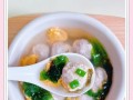 一碗暖心肉丸紫菜汤，温暖你的胃和心（做法详解，让你在家也能享受美味汤品）