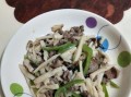 美食天堂——肉丝炒莲藕（如何制作一道口感鲜嫩、味道鲜美的肉丝炒莲藕？）