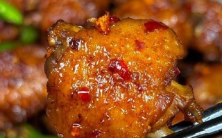 学会制作香甜不辣鸡翅，让你的舌尖快乐起飞！（家常美味不辣鸡翅的制作方法，让你口感丰富，回味无穷！）