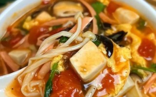 家常酸辣豆腐的做法（鲜辣可口，香嫩爽口，营养丰富）