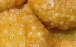 手把手教你制作美味的油炸糕（做法详细易懂，成功率百分百）