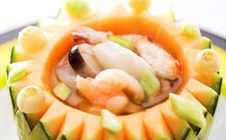 清蒸茄段，一道营养健康的美食（清爽口感，滋补身体，茄香四溢）