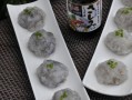 手把手教你做美味虾滑（用新鲜虾仁做出鲜美滑嫩的虾滑，让你的味蕾尽情享受）