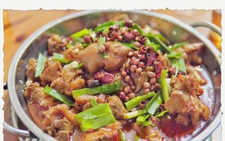 香辣猪蹄火锅的制作方法（热辣鲜香，舌尖上的美味！）