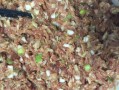 用大葱为调味品，做一份美味馅饼猪肉（教你如何制作口感好、味道棒的大葱馅饼猪肉）