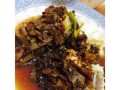 酸菜蒸鲈鱼，美味健康的佳肴（用鲈鱼和酸菜打造的美味健康菜肴）
