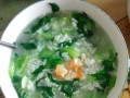 美味又健康的虾米猪肉菜粥（用心制作的营养早餐，尝尽美食佳肴）